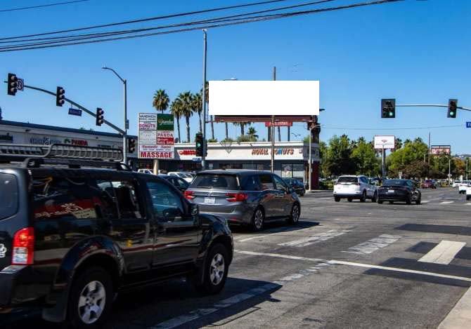 Victory Blvd 155 ft S/O Fallbrook Ave (W/L) F/E Media