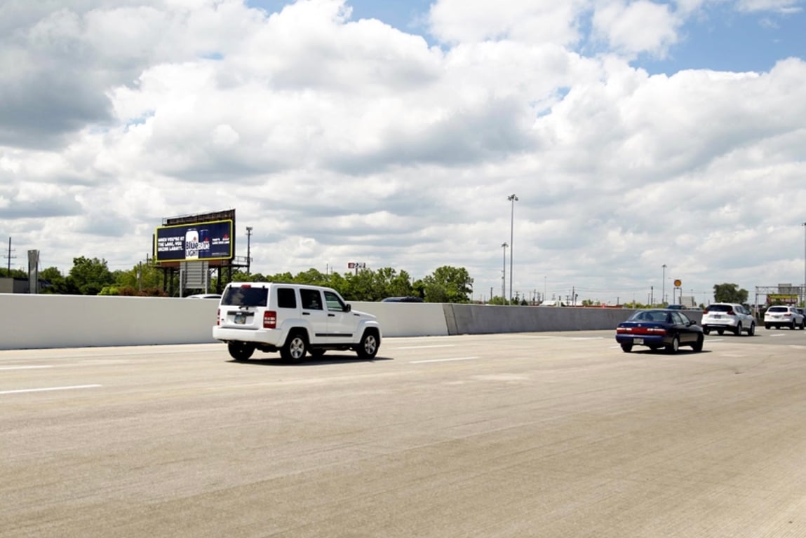 I-90 SS 20ft E/O East 185 st F/E-2# Media