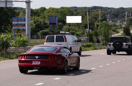 Location photo for Andover St near Newbury Crossing (Danvers)