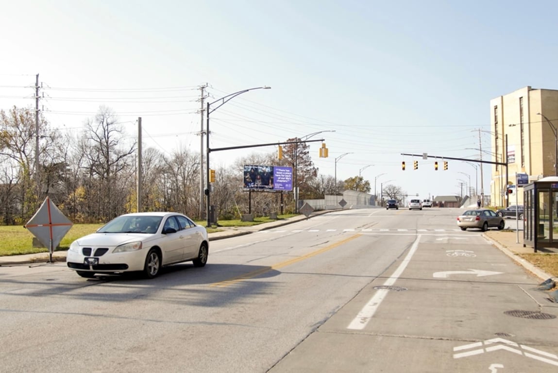 Location photo for West Dr near Detroit Av & West Blvd, Cudell (Cleveland)