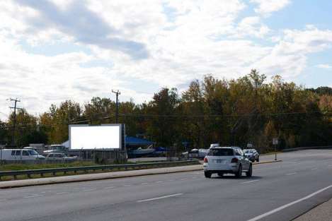 Location photo for Richmond Hwy near Giles Run Trailhead (Lorton)