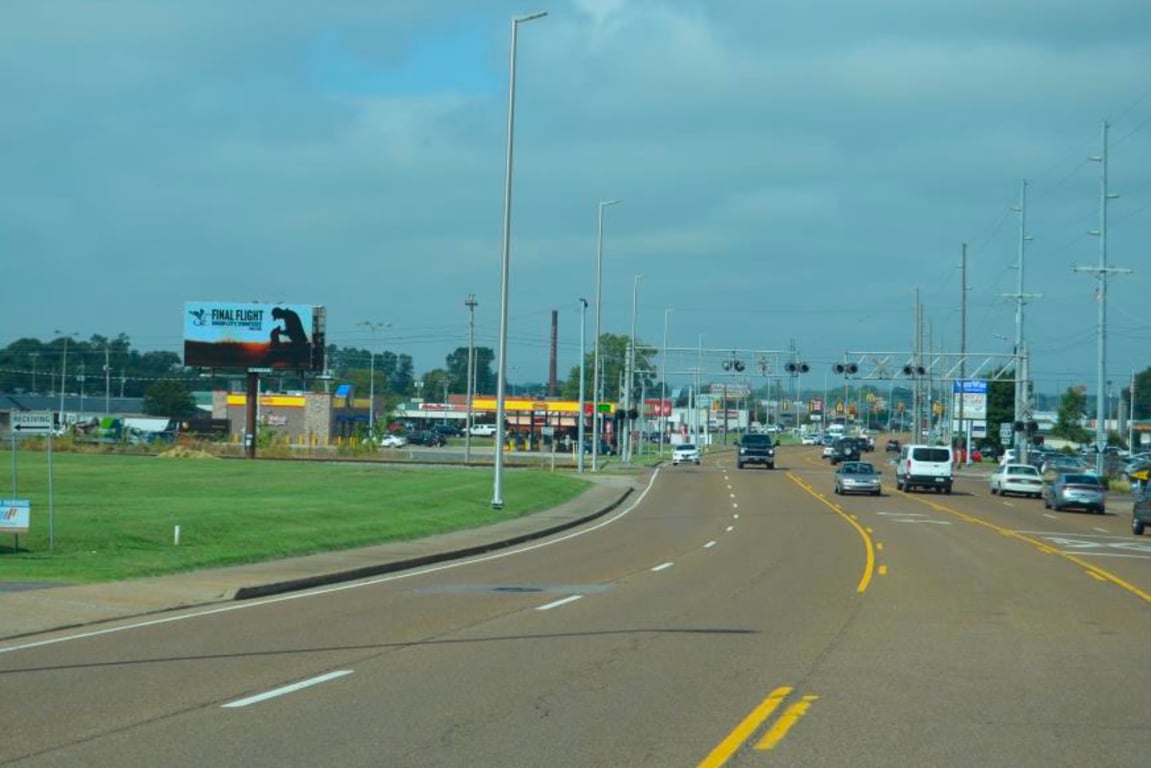 Location photo for W Reelfoot Ave near Variety Square Plaza and Storage (Union City)