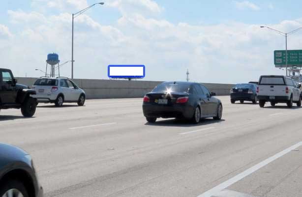 Location photo for NW South River Dr near The Medical City (Medley)