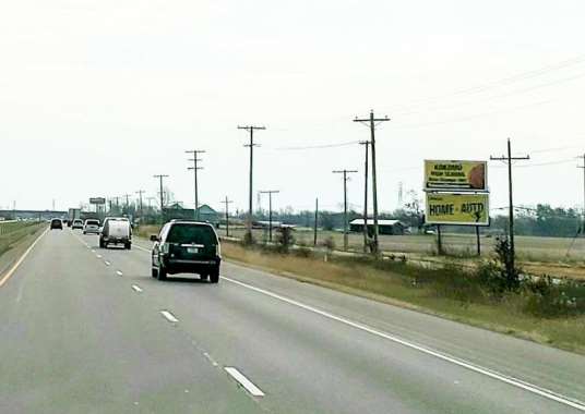 I-74 E 25 ft W/O Frontage Rd SS Media