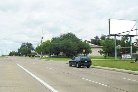 Location photo for S Cockrell Hill Rd near Cockrell Hill @ Larue - N - NS, Oak Cliff (Dallas)