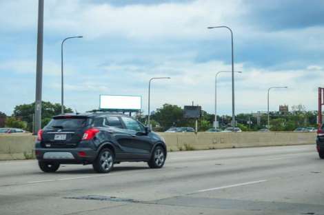 Location photo for W Fletcher St near Posh Pet Club, Avondale (Chicago)