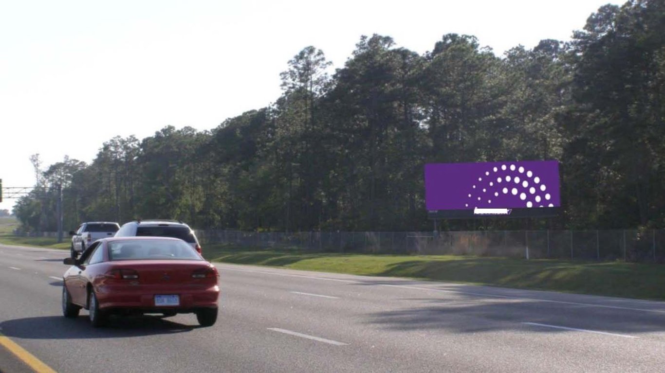 I-4, .05 mi E/O Exit 56;  N/S F/E Media