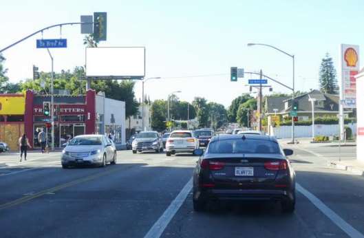 Location photo for N La Brea Ave near The American Academy of Dramatic Arts, Central LA (West Hollywood)