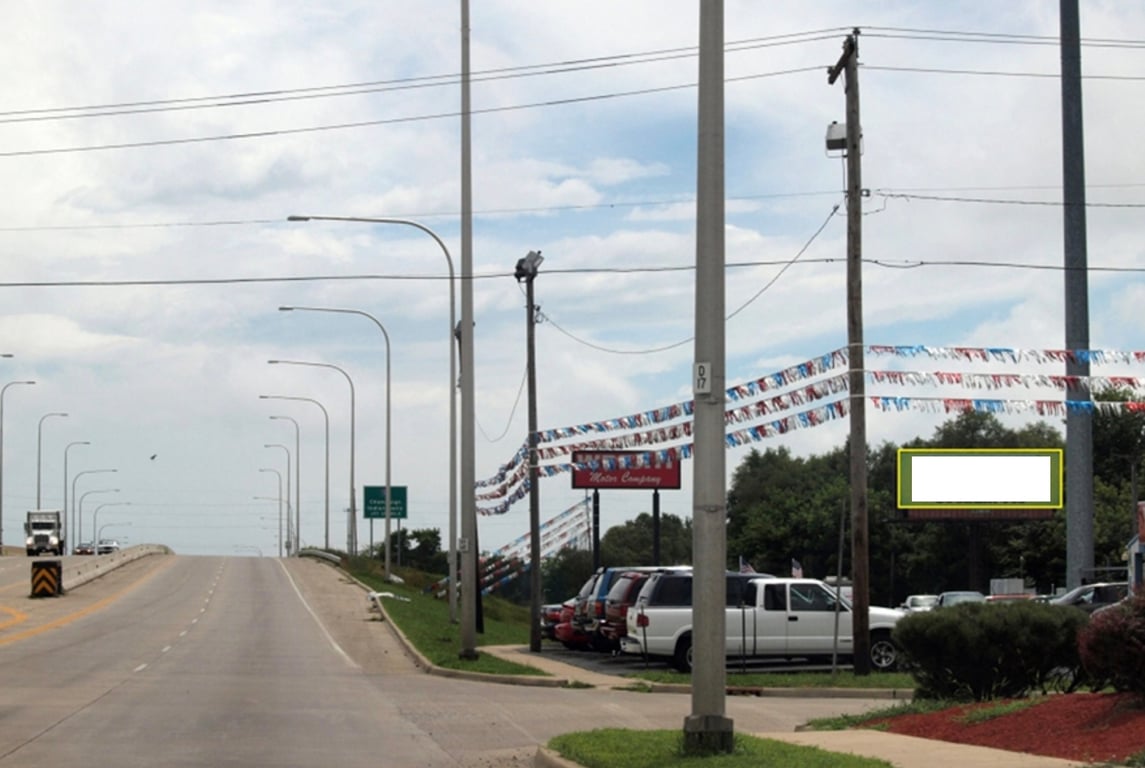 GILBERT ST, 1/4 MI W/O I-74 Media
