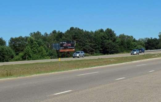 E/S US-31 525' S/O RUSSELL ROAD F/N Media