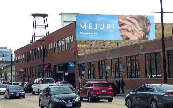 Location photo for N Halsted St near Dog. Hotel | Daycare, Goose Island (Chicago)