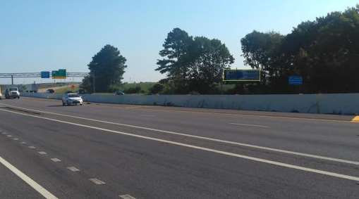 Location photo for I-65 E/S .4 MILE S/O HWY 109 EXIT 121 F/S