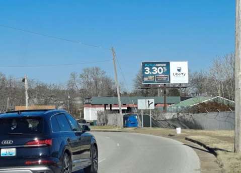 GORDON AVE E/S 400' S/O VETERANS MEMORIAL LN F/S Media