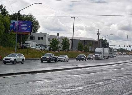 Location photo for NE Lombard St near Helensview Community Garden, Sumner (Portland)