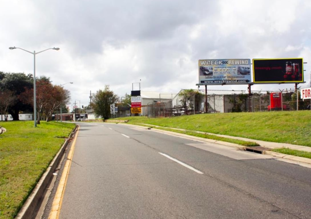 W/S WINN ST AT BRINGHURST F/N Media