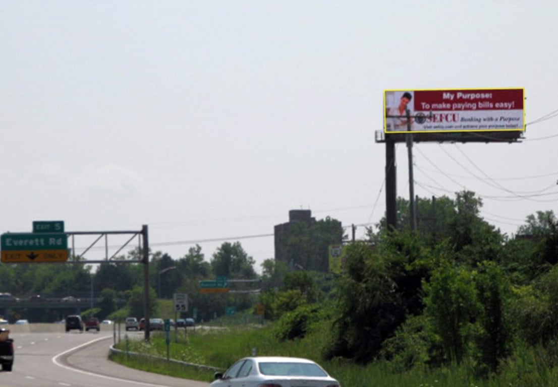 I-90, 1/40 W/0 EVERETT RD S/S F/W Media