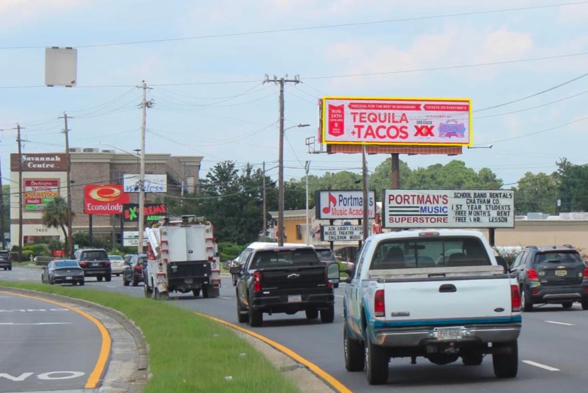 Location photo for Abercorn St near Abercorn & Echols NB, Avalon/Oglethorpe Mall Area (Savannah)