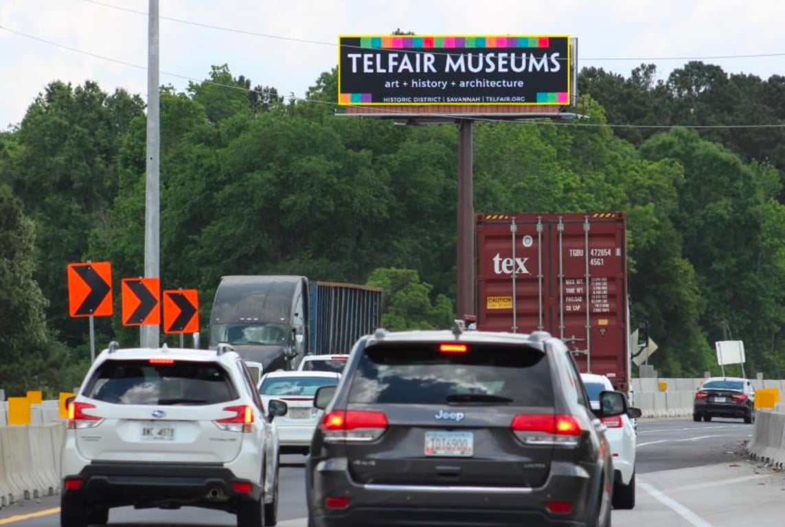 Location photo for Chatham Center Dr near Strayer University, Chatham Parkway (Savannah)