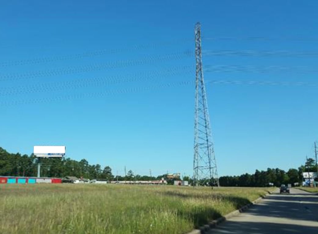 SH 249/ .8 mi S/O FM 149/ Pinehurst Media