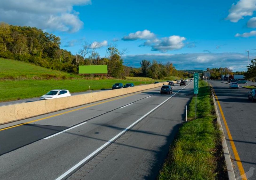 TURNPIKE E/O READING EXIT NS FW(MM289.9) Media