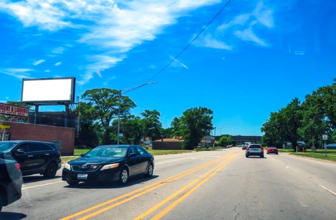 Location photo for W 135th St near Pulaski Rd & 135th St (Robbins)