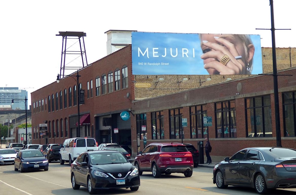 Location photo for N Halsted St near Dog. Hotel | Daycare, Goose Island (Chicago)