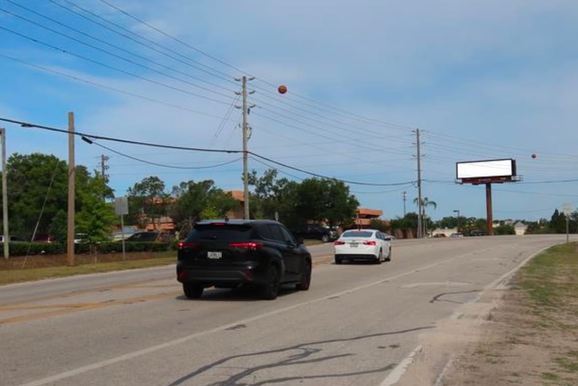 Location photo for Lakeshore Blvd near Regional Medical Center Bayonet Point Wound Care Center (Hudson)