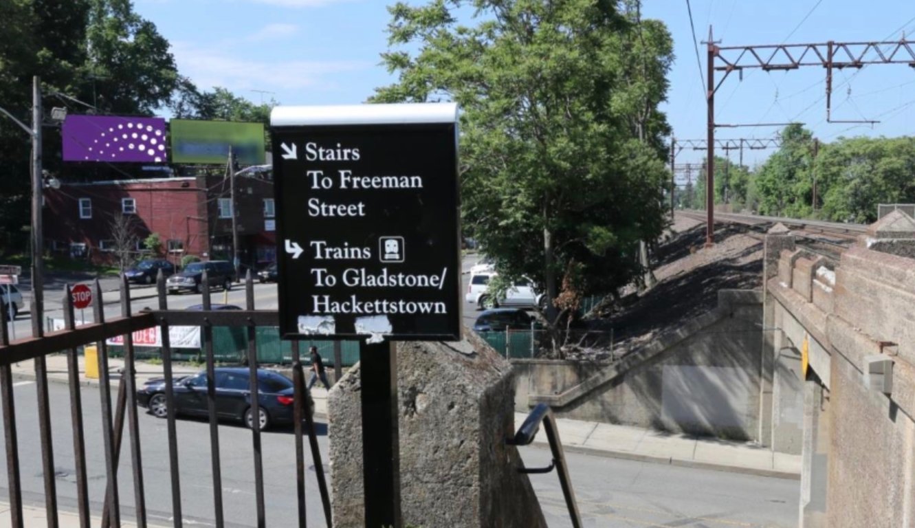 Location photo for Scotland Rd near Scotland Rd at Freeman St (City of Orange)