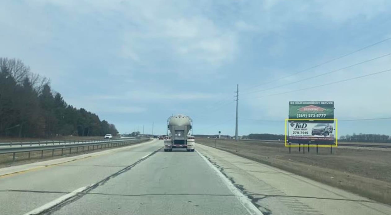 Location photo for US-131 1900 ft N/O Main St ES F/S