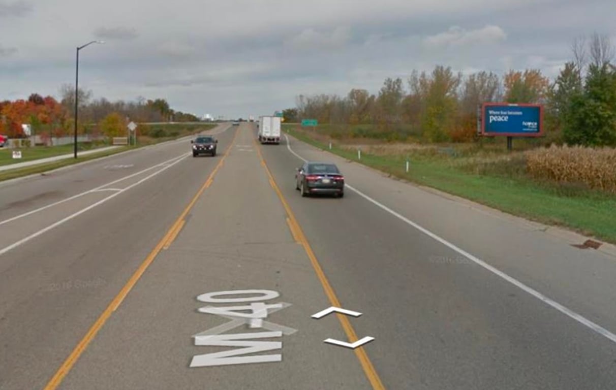 SR-40 0.4 mi S/O I-196 ES F/S Media