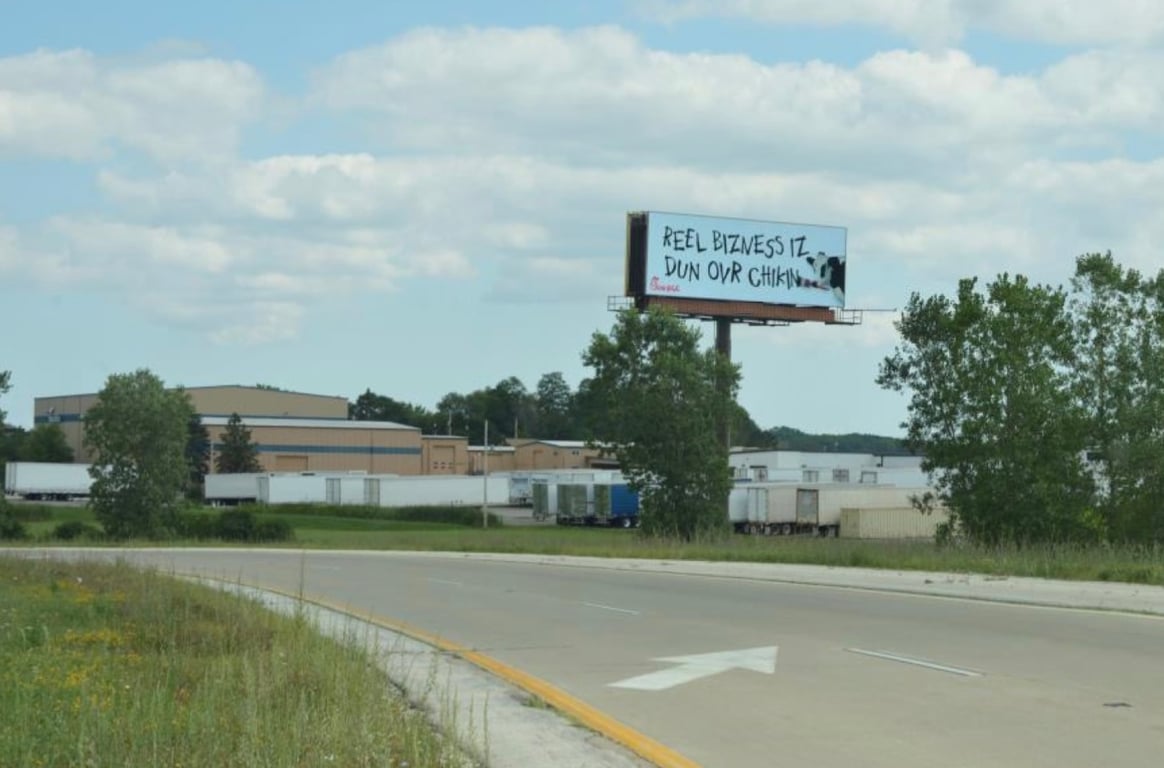 Location photo for Silvernail Rd (Pewaukee)