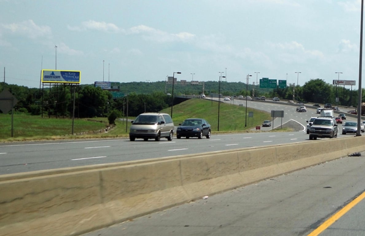 I-30 (3013) E/S @ E 30TH ST P1-NF Media