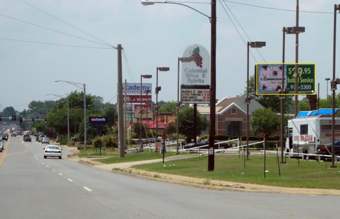 Location photo for Shackleford Dr near Markham West Center (Little Rock)