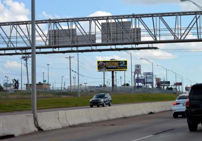 6500 S I-35 150FT N/O SE 66TH, ES/NF Media