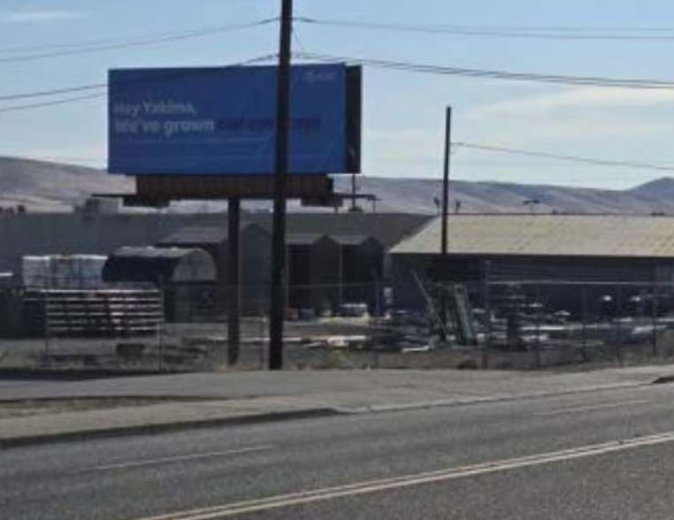 WASHINGTON N/L 900' W/O S. 1ST ST. Media