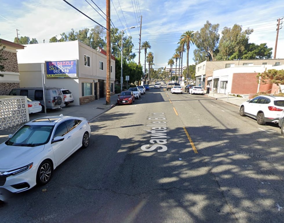 SAWTELLE BLVD WL 150F S OF OHIO AVE SF Media