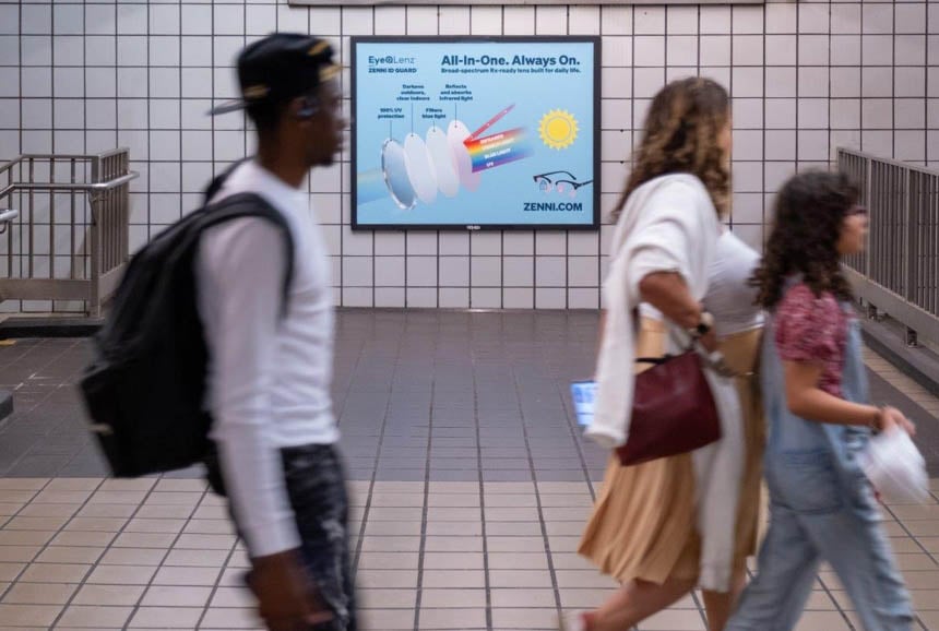 Steinway Street / 3 posters Media