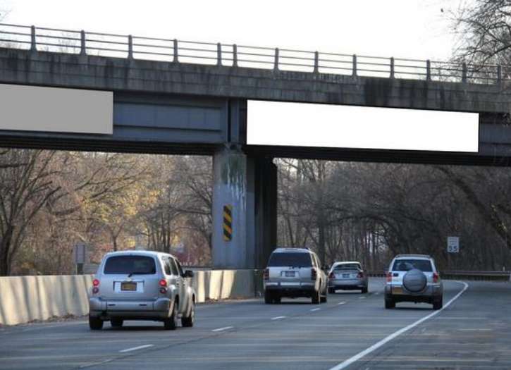 Location photo for Grove St near Dennis Brian Murray Dog Park (Glen Cove)