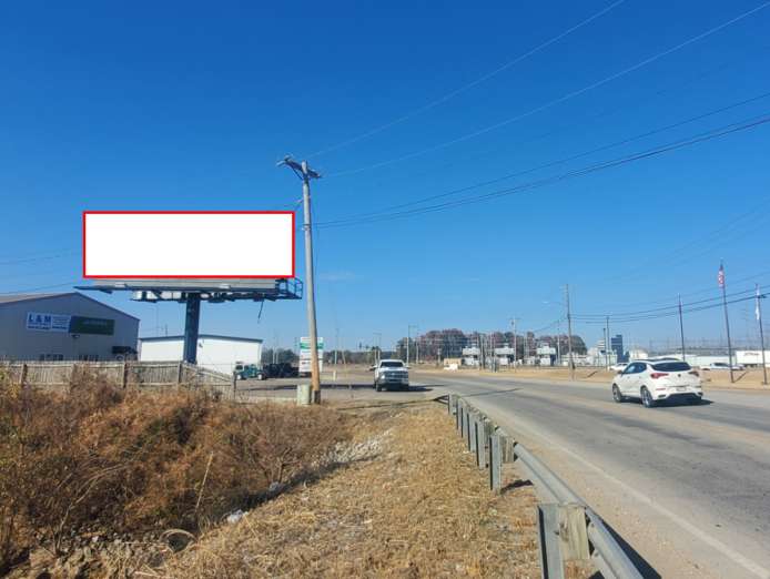 S. GEE St W/S, 508 ft S/O DAN AVENUE, S/F Media