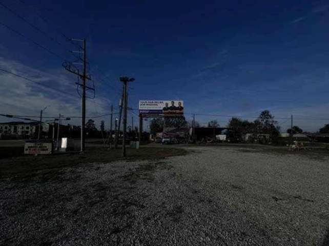 Location photo for Great Oaks Dr near Harper's Preserve Community Park/Pool "Pool Barn" (Conroe)