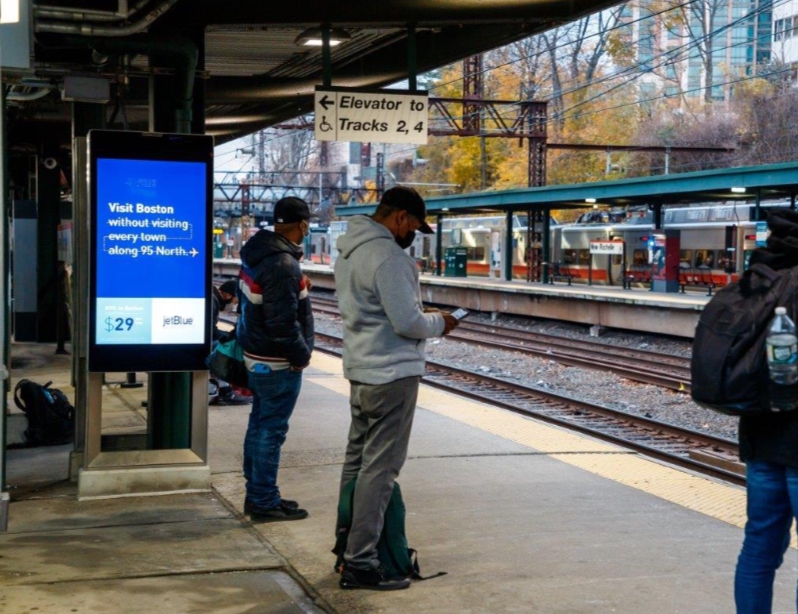 Location photo for W Barclay St near Hicksville Sta / FedEx (Hicksville)