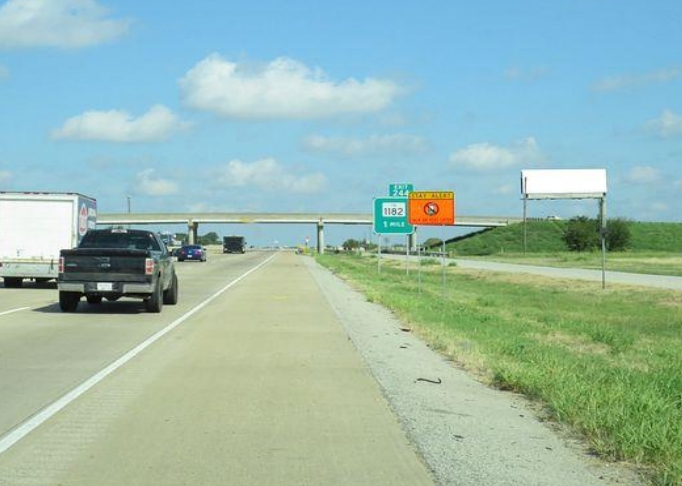 Location photo for I-45 ES 1.2mi S/O FM 1182 F/S - 2