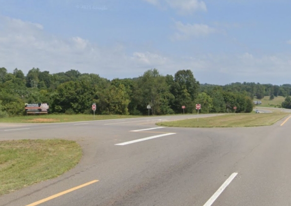 USH 25E, 260 ft N/O SR 343, S/F Media