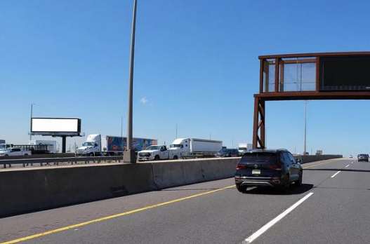 Location photo for Doremus Ave near Wilson Ave at Hyatt Ave (Newark)