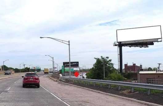 Location photo for Meeker Ave (Newark)