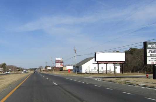 Location photo for E Dupont Blvd near Peninsula Crossing (Millsboro)