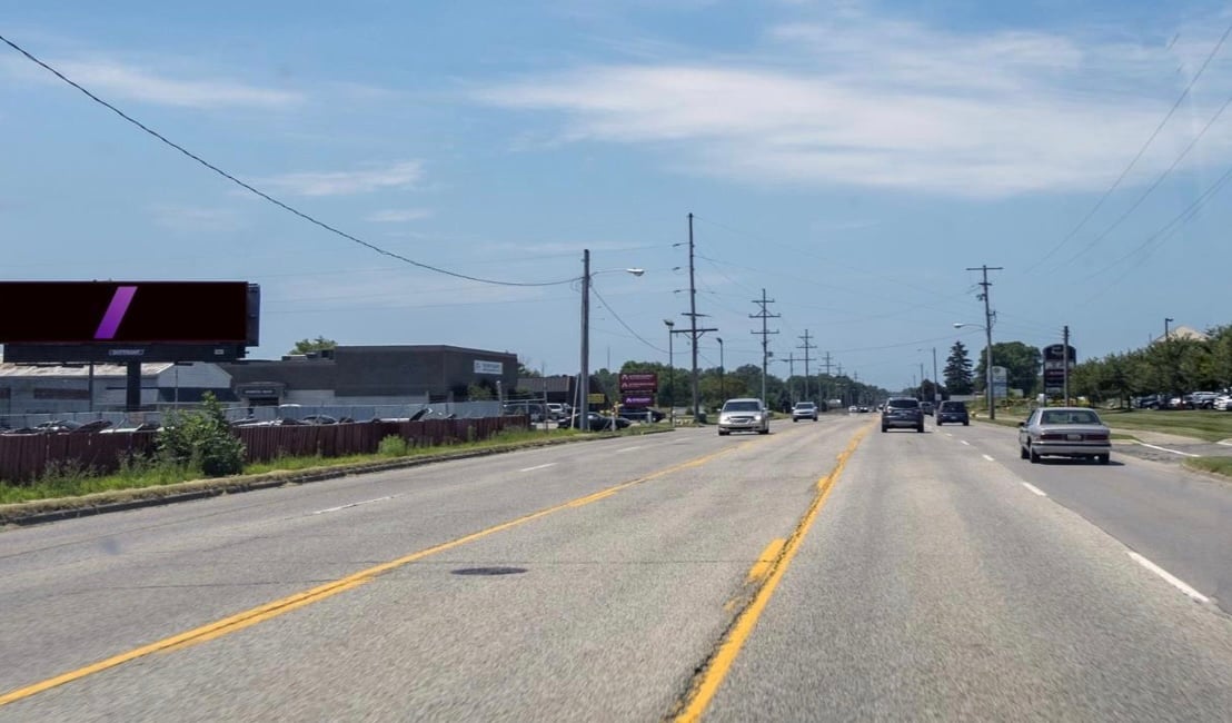 Location photo for E Lakewood Blvd near Weekending (Holland)