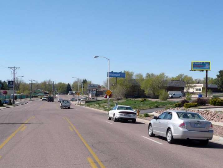 250 N CHELTON 150' N/O PINETREE SQ WS NF Media