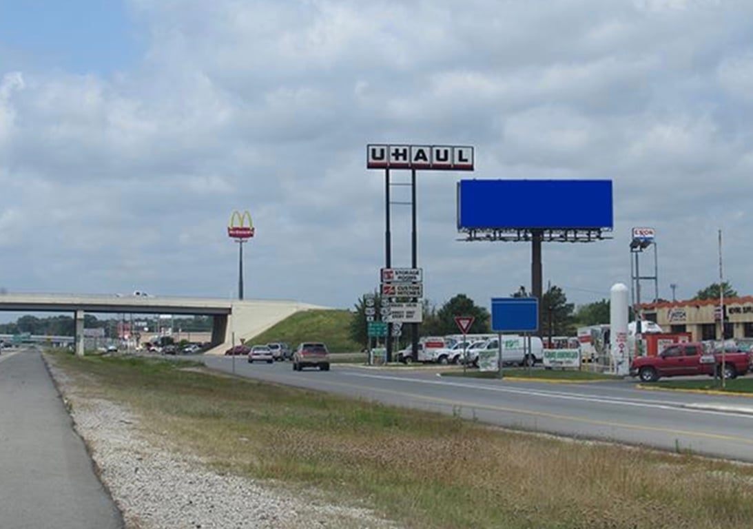 US Hwy 67/167 W/S,  AT MM 10, 8621 Warden Rd, Sherwood, AR, N/F Media