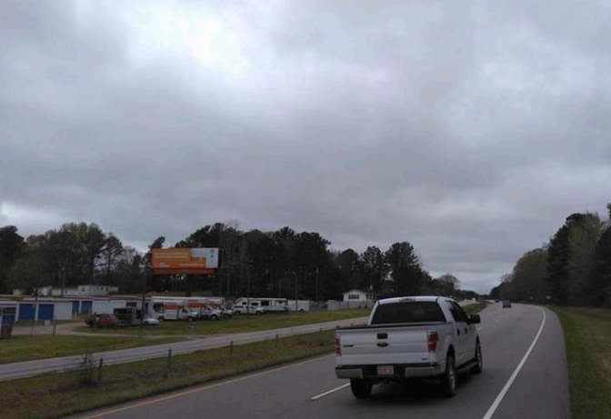 4036 US 1 NORTH 0.3 mi S/O PULLEYVILLE RD WS Media